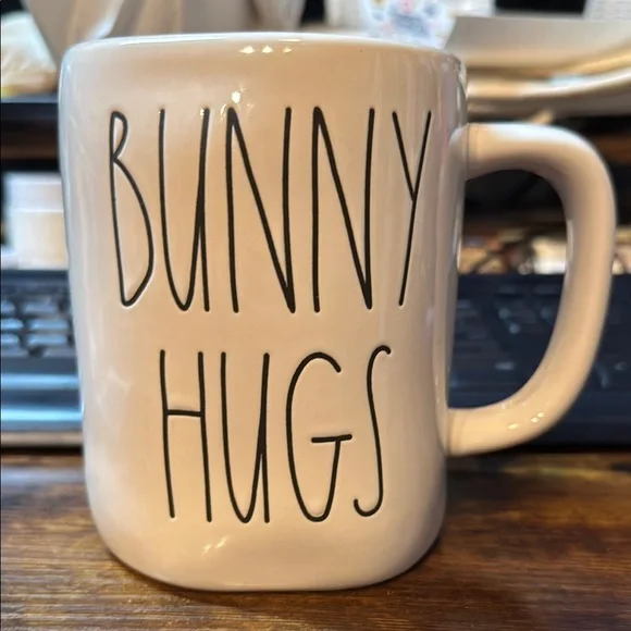 Rae Dunn Bunny Hugs Rabbit White Mug 19 Oz. NWT NEW WITH TAG - Picture 1 of 3